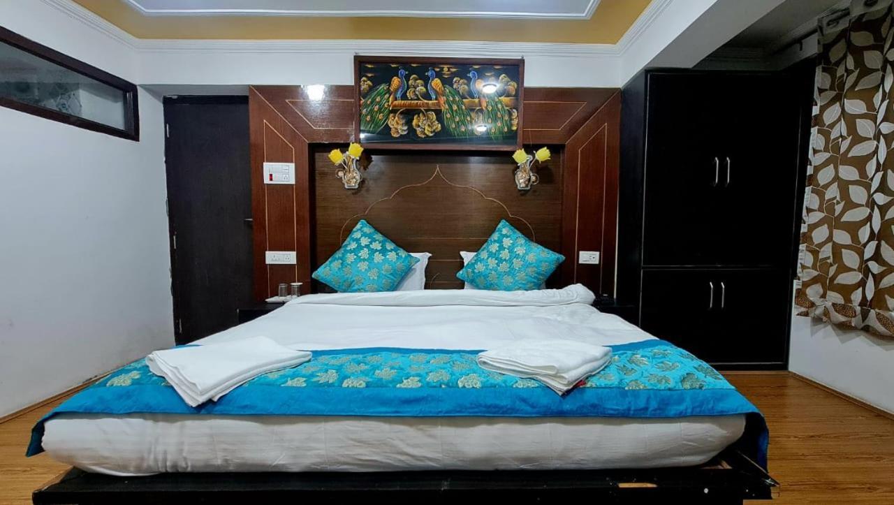 Hotel D Indian Kargil Buitenkant foto