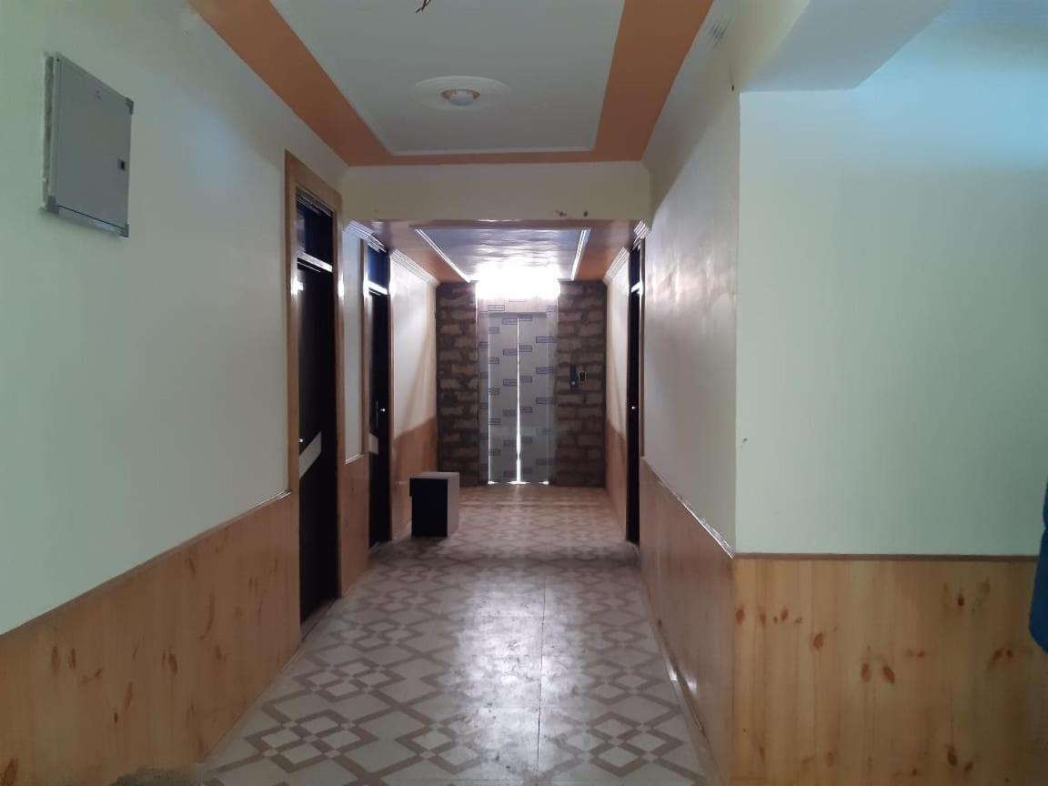 Hotel D Indian Kargil Buitenkant foto